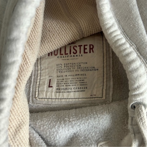 Hollister Cream Women’s Sweater - Picture 6 of 7